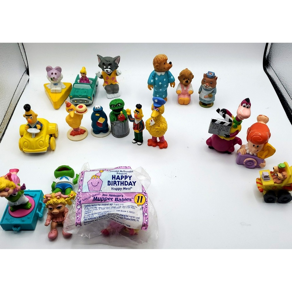 Vintage Character Figurines Sesame Street Muppets Flintstones PVC Toys Lot 18